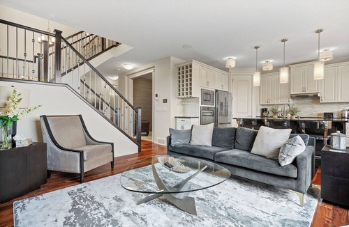 Northwest Calgary House | Executive luxury 5 bedrooms living on a green space