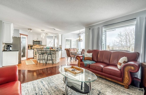 Bridlewood House | Family-Friendly 2BR w/Rec Room & 3 Beds -AC