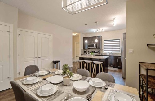 Southeast Edmonton House | Family/Pet Friendly, Garage, Foosball. Pets