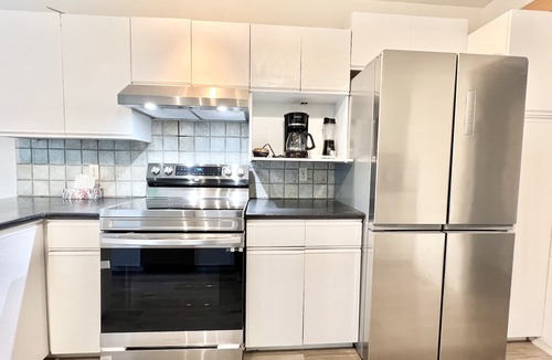 West Vancouver House | Fantastic Ocean View House Near Beach/Shopping Centre/Downtown/Top Attractions