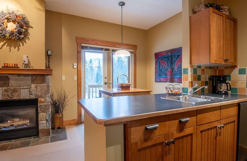 Fernie Condo | Fernie - Timberline Lodges King Fir #423