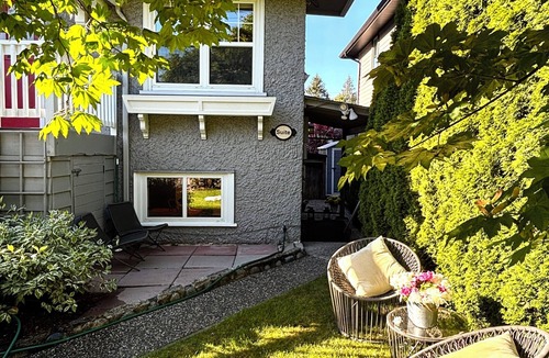 Grand Boulevard House | Fig Cottage | Bright & Spacious Garden Suite in North Vancouver