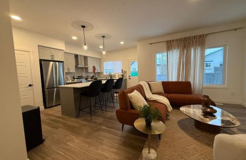 Fort Saskatchewan House | Fort Home