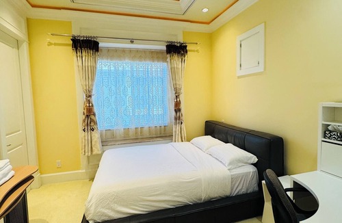 Seafair Hotel | Grace Sweet Homes