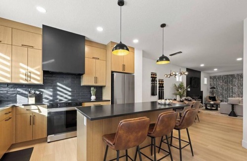 Northwest Edmonton House | Grande Retreat | AC |Garage |Yard|10 Min to Rogers