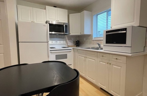 Upper Lonsdale House | Grate Location in Upper Lansdale North Vancouver