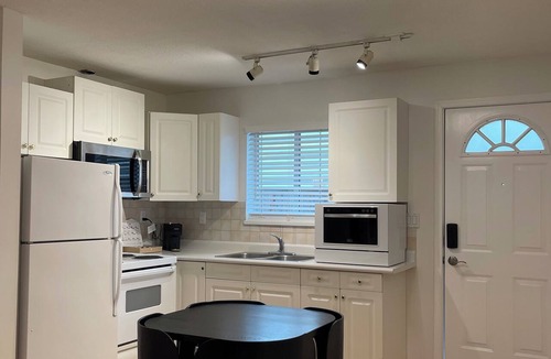 Upper Lonsdale House | Grate Location in Upper Lansdale North Vancouver