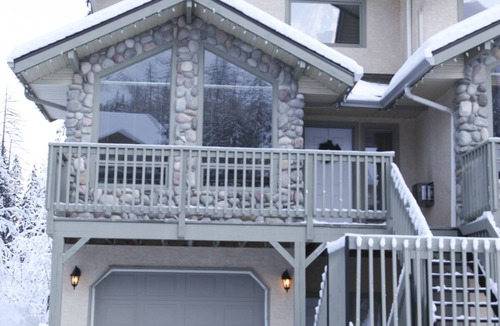 Fernie House | Great Location 4 Bedroom Ski To Lift Thunder Ridge Condo With Private Hot Tub