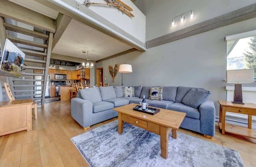 Upper Village Condo | Greystone Lodge 311 Ski-in/Out by Acer Vacations
