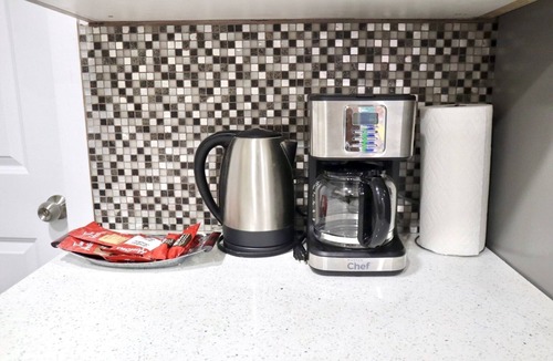 Sage Hill House | Guest Suite In NW Calgary Near YYC Airport