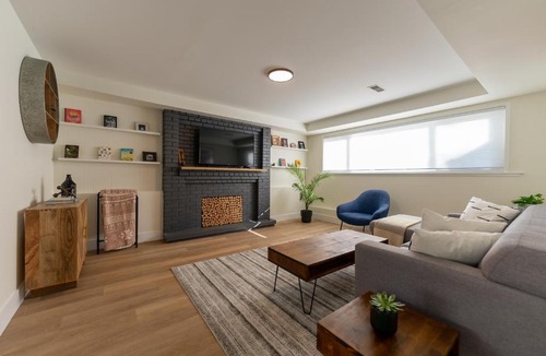 Port Coquitlam House | Guest Suite steps away from parks, trails & transit.