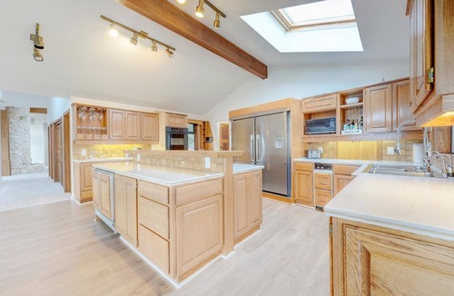 Sooke House | Heaven Above the San Juan Islands Private Cliffside Estate