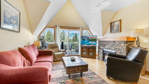 Invermere Apartment | Heron Point by StayIn