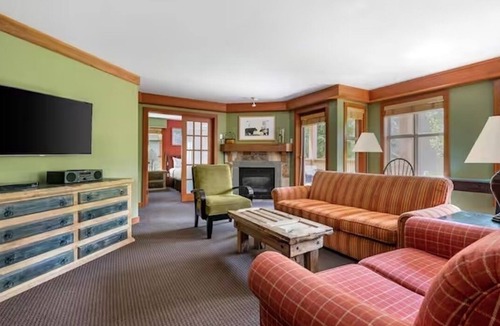 Upper Village Villa | Hilton Grand Vacation Whistler 2 BR Full Kitchen Ski In Ski Out