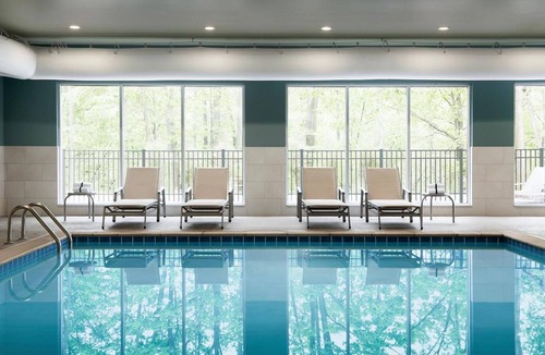 Southwest Edmonton Hotel | Holiday Inn Express & Suites Edmonton SW - Windermere by IHG