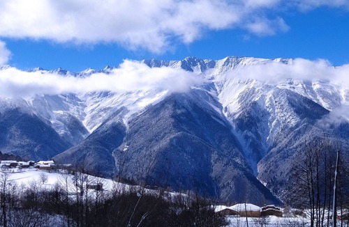 Bagvdanari Hotel | In the middle of nature, closest to popular hiking trails and winter ski runs