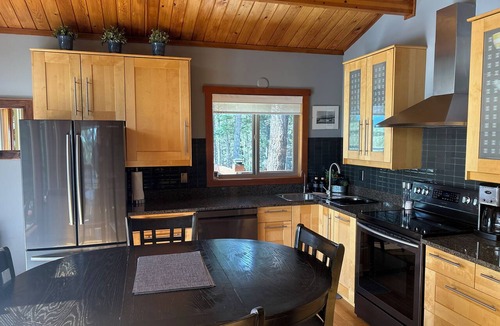 East Kootenay Ski Chalet | Invermere Getaway with Stunning Views and Hot Tub!