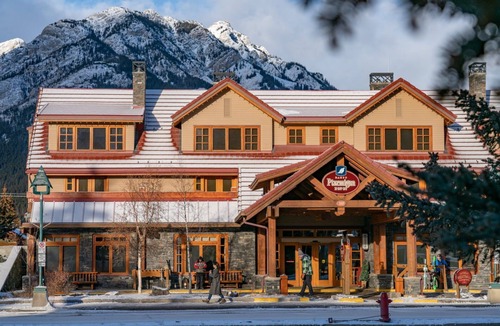 Banff Apartment | King Suite w/Fireplace, Mountain Views & Sauna