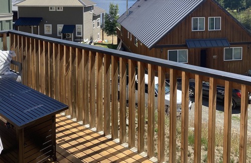 Barriere House | Lake house with lake views! I hour 15 minutes north of Kamloops