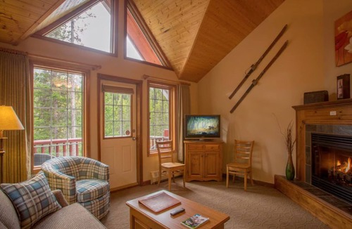 Lake Louise Cabin | Lake Louise Retreat with Fireplace & Balcony