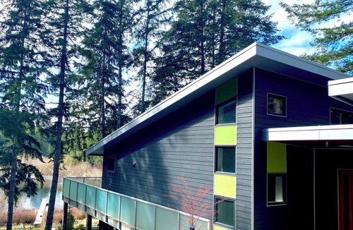 Victoria House | Lakefront Furnished Modern Cozy Full House