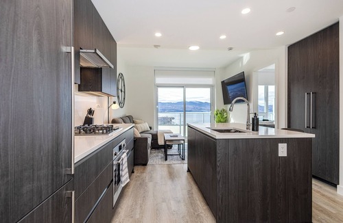 Cultural District Condo | Lakeview | 1 Bedroom Condo
