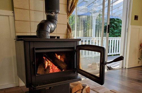 Woodfibre Cabin | Large cabin with Sauna 5-min from the beach Kayak