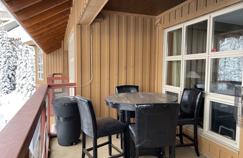 Panorama Condo | Largest pools/waterslide/sauna at panorama. Corner unit, top floor.