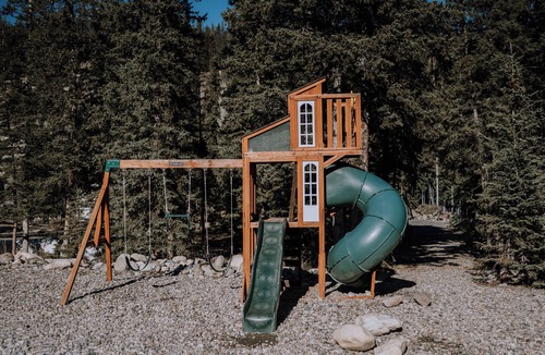 Red Deer River Crossing Cabin | Larkspur Cabin: Romantic Mountain Escape | 1B | 1B