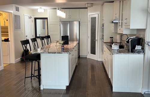 North Central Edmonton Condo | Location, Location,Luxurious 1040 sq ft condo in close to all major amenities