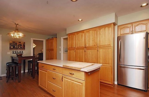 Cordova Bay House | Lovely 5 Bedroom Executive Home in Broadmead