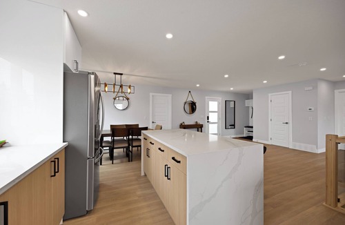 Southwest Calgary House | Luxe 3BR Sleeps 8 King Beds Steps to Train