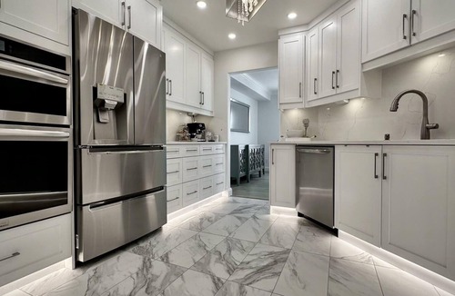 Victoria House | Luxury 3BR Townhome with Garden Oasis