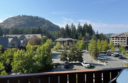 Bear Mountain Resort Condo | Luxury Bear Mountain Penthouse with Mountain Views