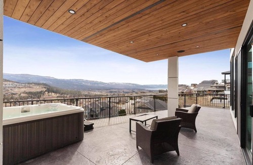 Black Mountain House | Luxury Home in Kelowna