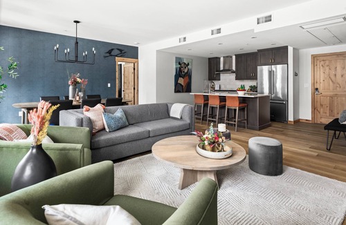 Canmore Condo | Luxury Spring Creek Condo - Hot Tub, Free Park Pass, Views, Walkable