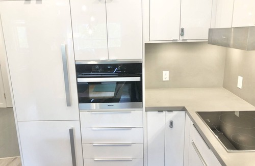 Village North Condo | Main Village 2 Bedroom 2 Bathroom King AC Laundry Parking EV