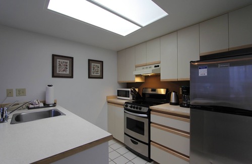 Upper Village Condo | Marquise #221 | 1 Bedroom Condo with Kitchen, Fireplace, and Balcony