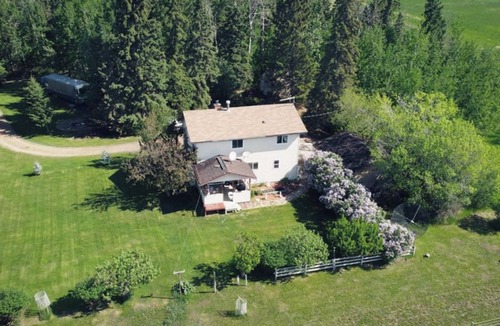Parkland Beach Cabin | Meridian Vacation Rental and camping @ Gull Lake