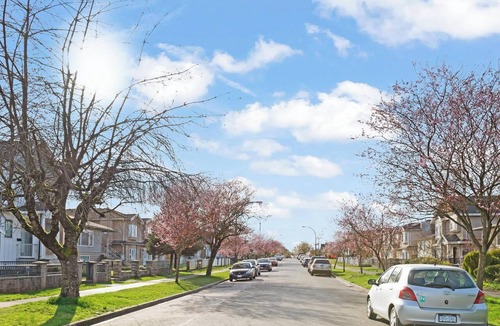 Renfrew-Collingwood House | Modern 3BR Gem | Close to Transit | 15m to DT