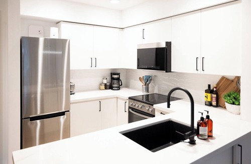 Whistler Creekside Condo | Modern Air-Conditioned Ski In/Out 1 BR: Sleeps 4, King bed, Hot Tub, Pool!