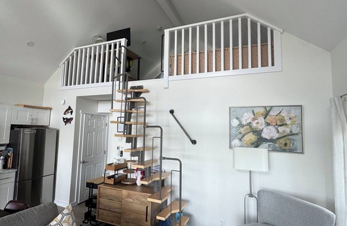 Lac La Hache Cabin | Modern Charming Lakeside cottage on Lac La Hache! Fun all year!