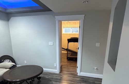 Southwest Edmonton House | MODERN FURNISHED BASEMENT with all the amenities you’ll need within 5 minutes