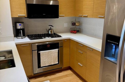 Kitsilano Condo | Modern Luxury Kitsilano Apartment