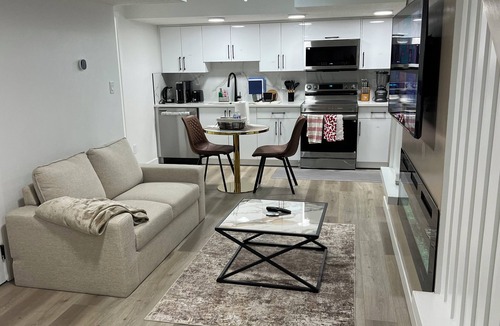 Northwest Edmonton Apartment | Modern Private Basement Suite – West Edmonton Comfort & Convenience