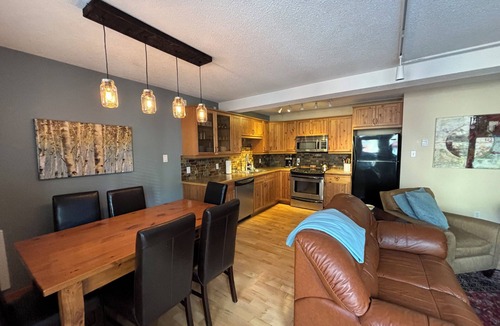 Panorama Condo | Mountain retreat: spacious & updated. 3 Bdrm Condo at Panorama Mountain Village