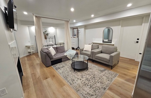 West Kelowna Estates Apartment | Mountain Side Studio nNesstled in Rosevalley Park lots of hiking & wineries.
