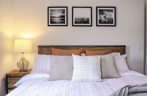 Teepee Town House | Mountain View Haven! OPEN Pool & Hot Tub, King Bed, A/C, Patio, Stunning Views