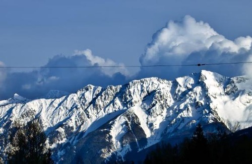 Pemberton Apartment | Mountainview 1 bedroom suite, king bed, walk to Village, WIFI, parking, ski & bike storage, lake & beach nearby, Joffre Lakes, golfing, horseback riding, biking, hiking, canoeing, jet boating, Nairn Falls, Beer Farmers & North Arm Farm