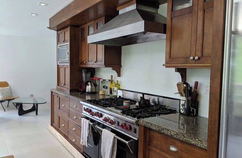 Lynn Valley House | Nature Lovers Paradise 3-bedroom house in North Vancouver welcomes your stay